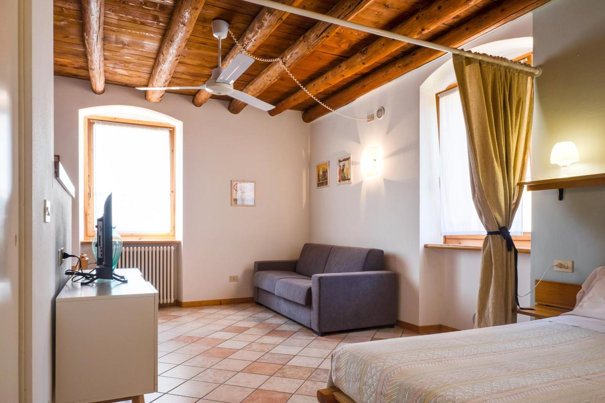 Agriturismo Le Ginestre Lazise Exterior photo